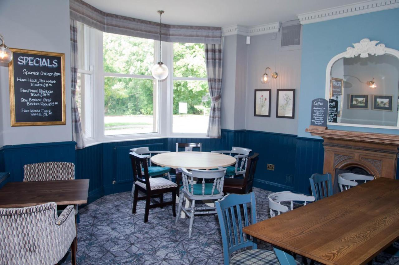The Royal Hotel Bolton-le-Sands ภายนอก รูปภาพ