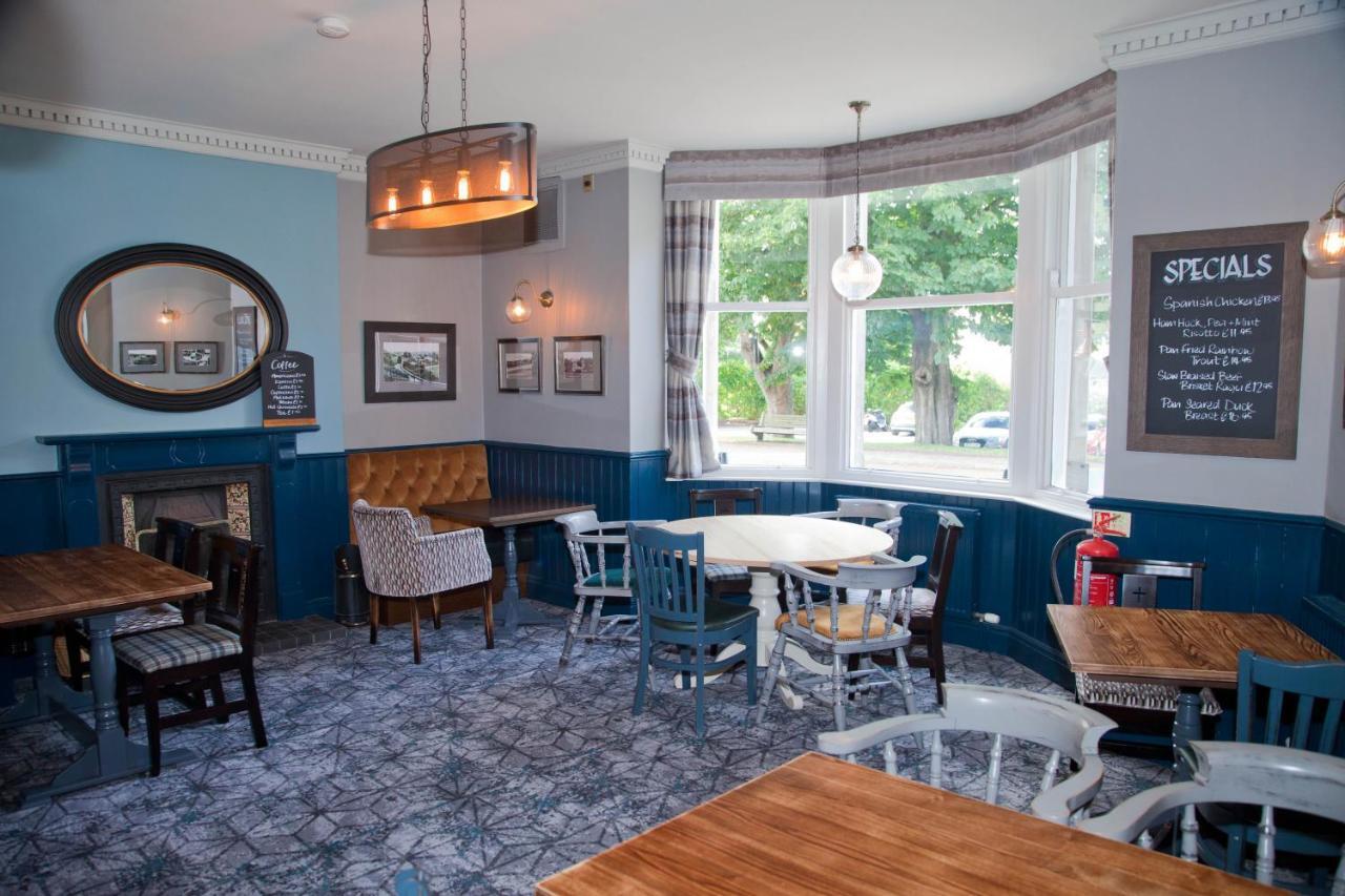 The Royal Hotel Bolton-le-Sands ภายนอก รูปภาพ
