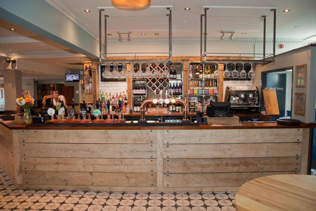The Royal Hotel Bolton-le-Sands ภายนอก รูปภาพ